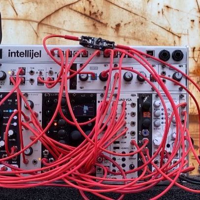 red eurorack patch cables